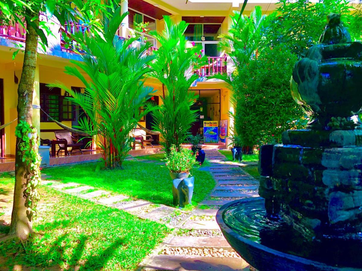 Poppies Mirissa Hotel Exterior foto